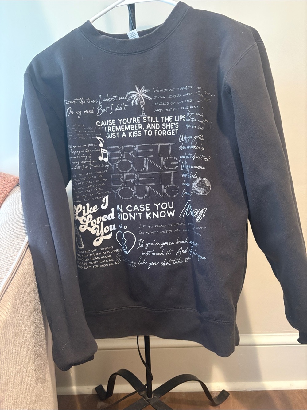 Black Graphic Crewneck Sweatshirt